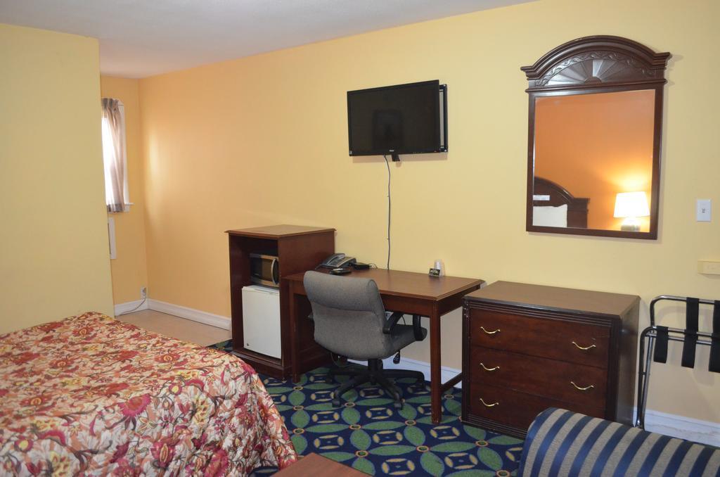 Mohawk Motel Brantford ภายนอก รูปภาพ