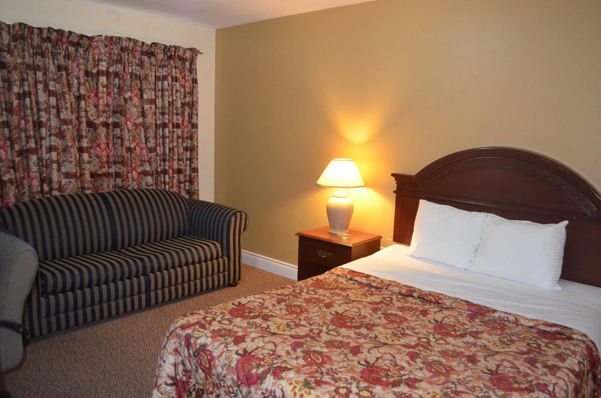 Mohawk Motel Brantford ภายนอก รูปภาพ
